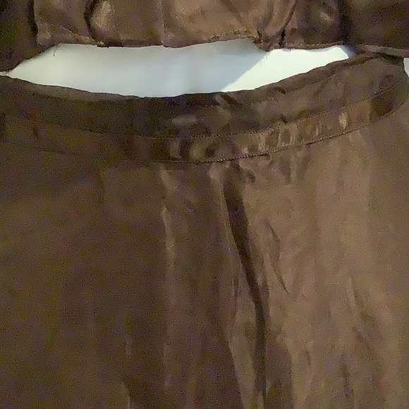 Chic Brown Ruffled Skirt Set - Picture 4 of 13